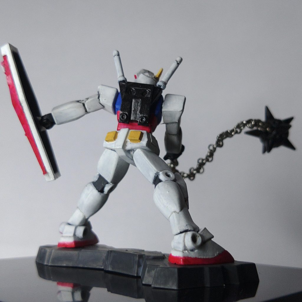 デカール貼ってもよかったかな?チョコサプに触れたら、アーティファクトが大きく感じます。そして、新ためてアーティファクトの造形に感心します。今回も御覧いただき、ありがとうございました。