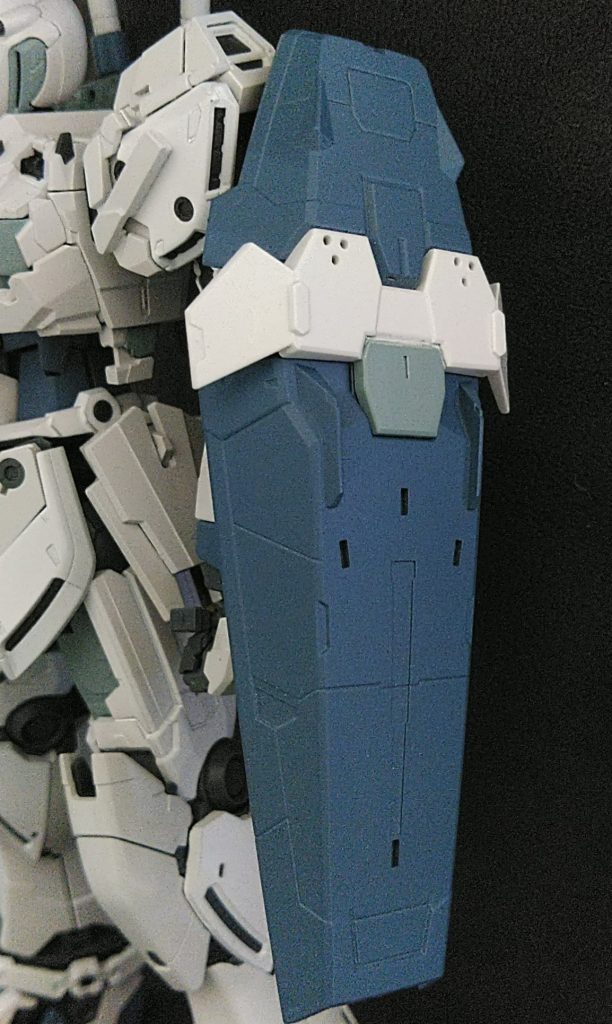 シールドはリンドヴルムから拝借｡