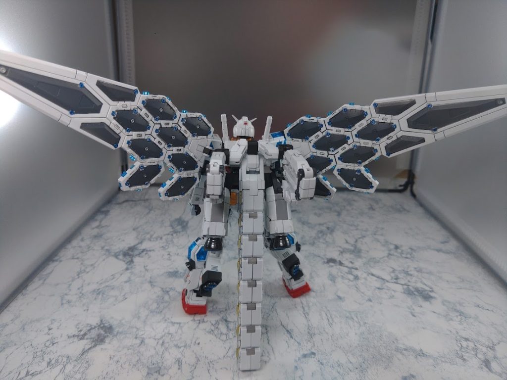 HG万博ガンダム–4枚目/制作者：Larme