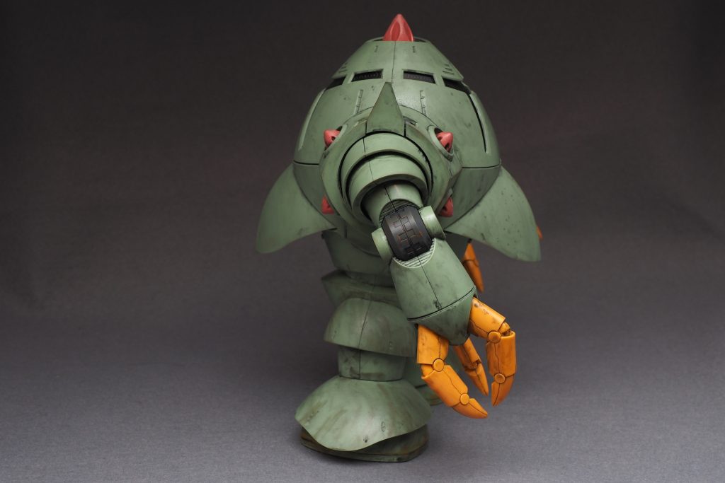 Mr.ウェザリングカラーマルチブラックでのウォッシングをメインに、いつも通りウェザリングマスターのマッドなものを足回り中心に塗布しています。