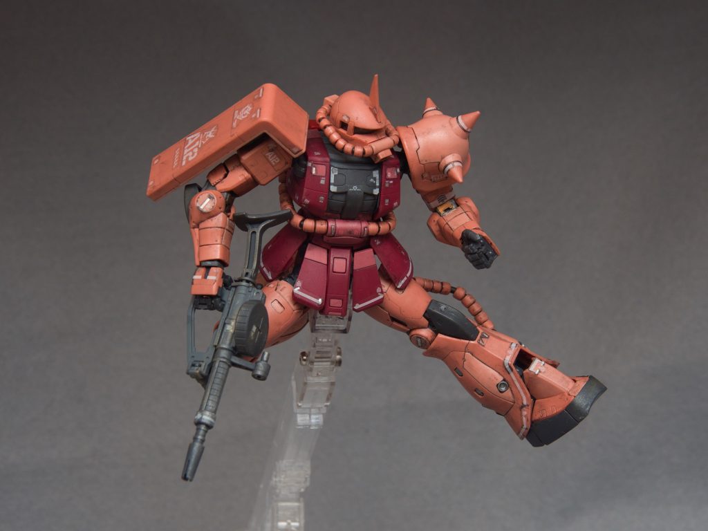 やはりシャアザクといえばこのキック。