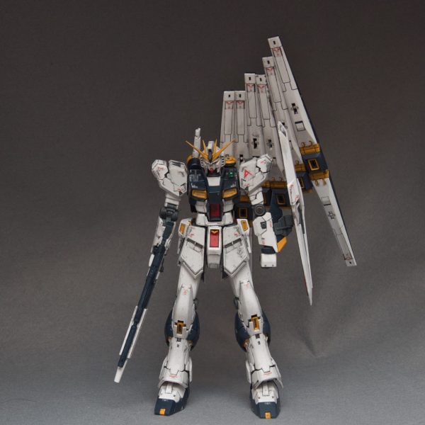 RG νガンダム 成形色簡単仕上げ