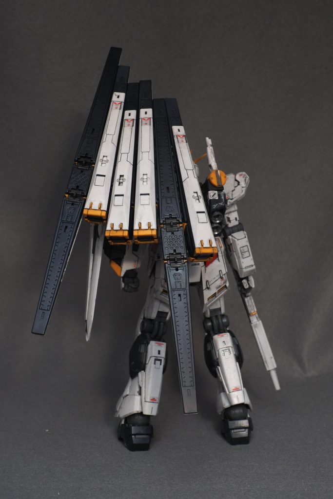 RG νガンダム 成形色簡単仕上げ–4枚目/制作者：kamiyashiro-i