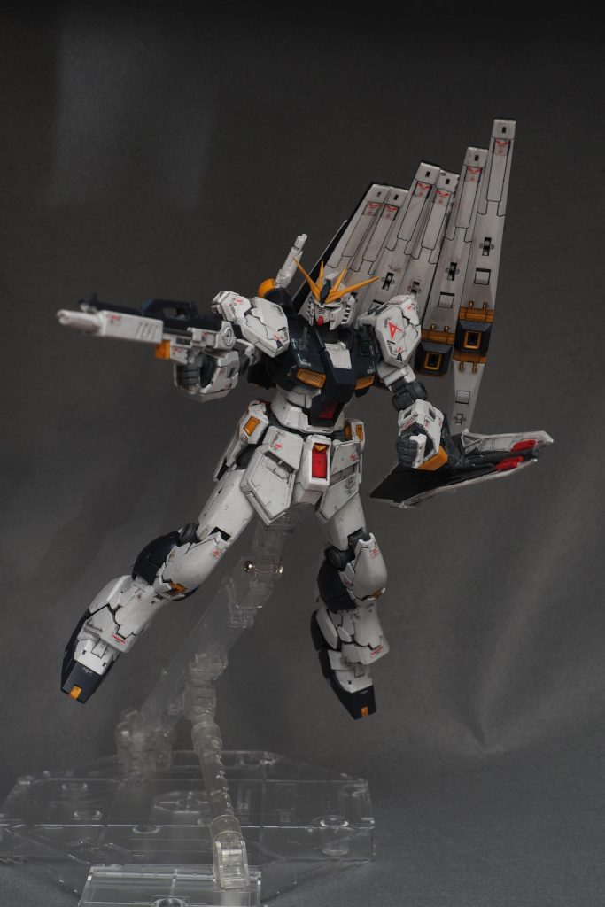 RG νガンダム 成形色簡単仕上げ–6枚目/制作者：kamiyashiro-i