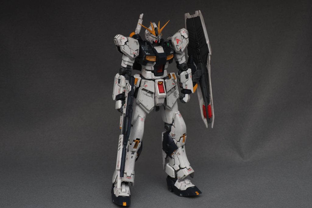 ファンネルなしでは非常にバランスが良く楽々自立します。