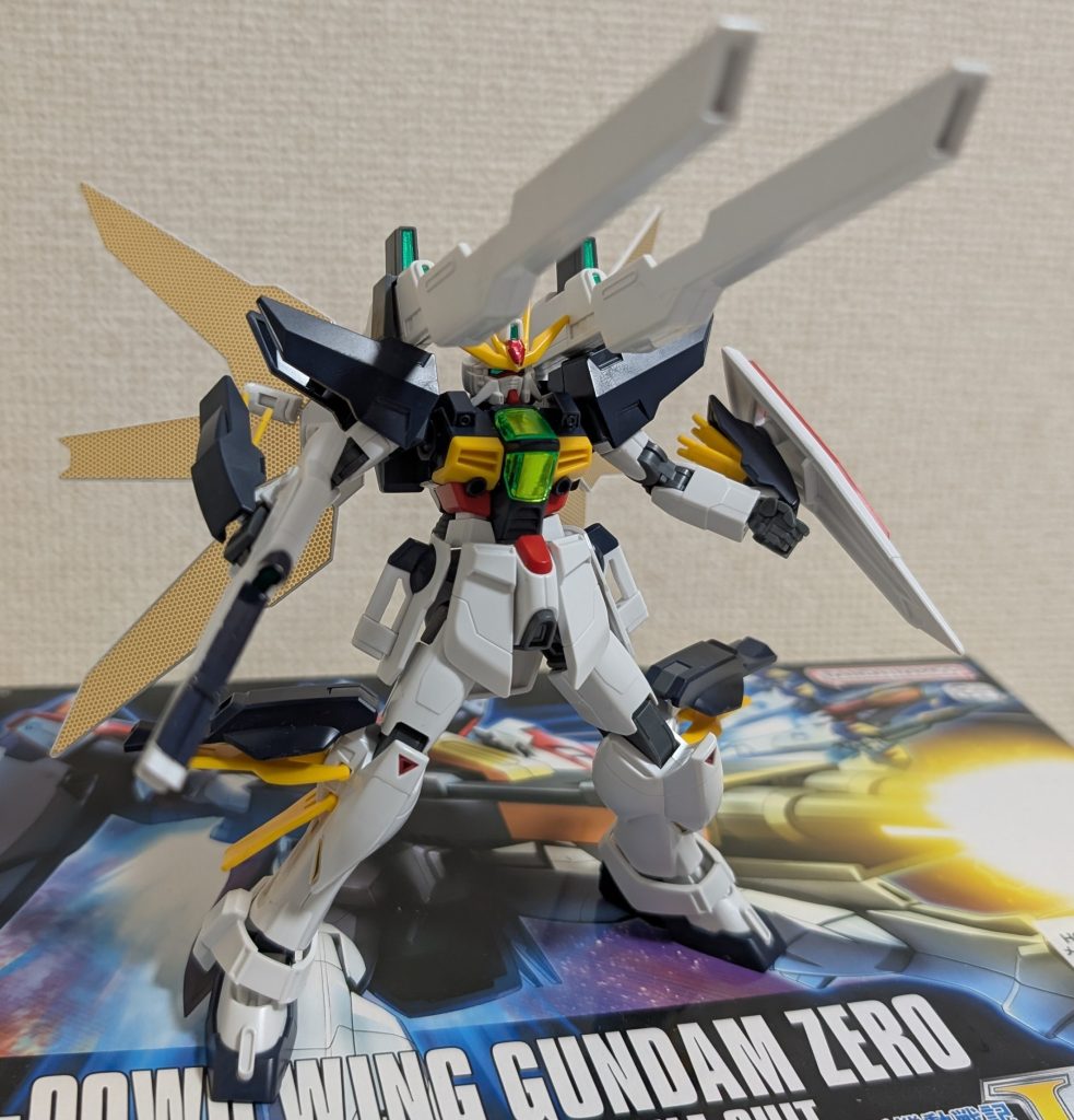 ココからはオマケになります。ガンダムDX中古店で完成済みだった状態を入手しました。