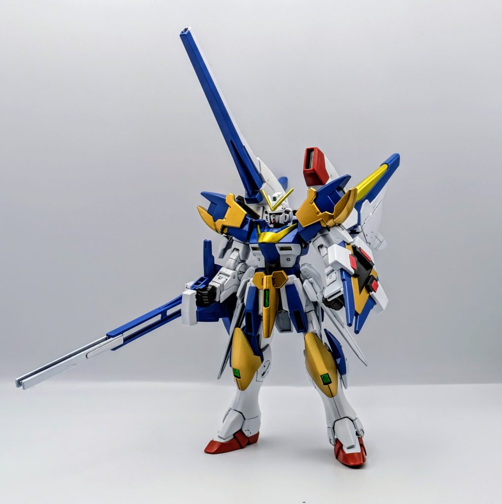 メインカラーはMr.カラーのブルー、アサルトパックはガイアカラーのスターブライトにし、本体はブラスにしてあります。