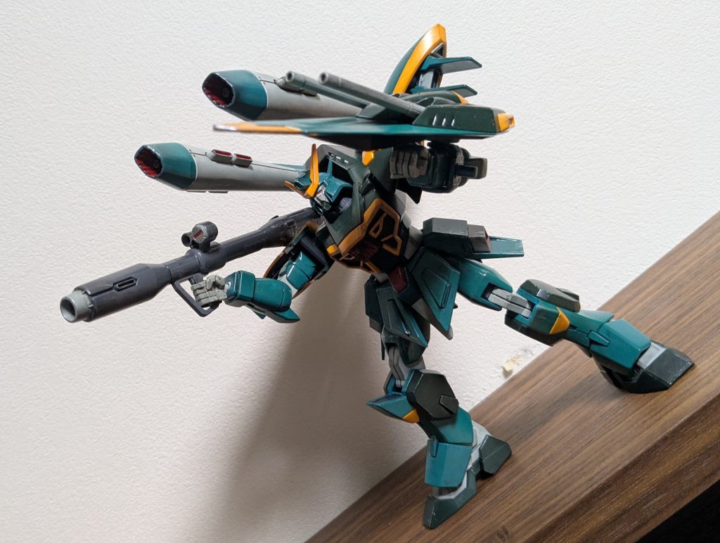 全部撃ったるぞのポーズ。ちゃんと動くのはやっぱり楽しい。