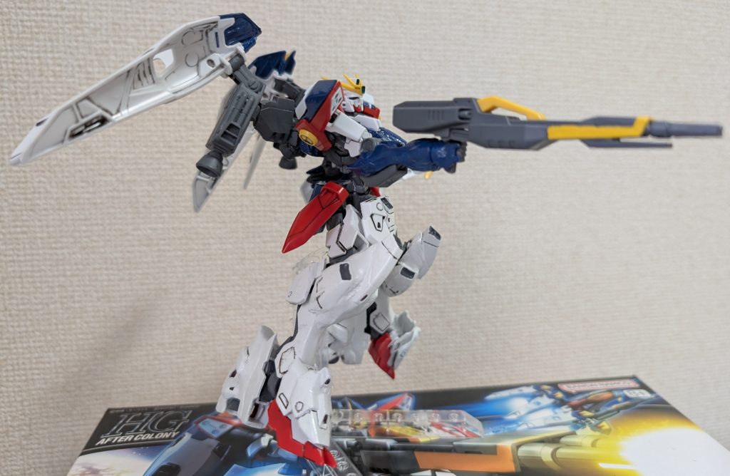 メイン武器は本家同様、ツインバスターライフルです。