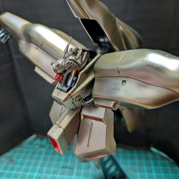 旧キットアルパアジールグロス仕上げあとプロペラントタンク作って完成（1枚目）