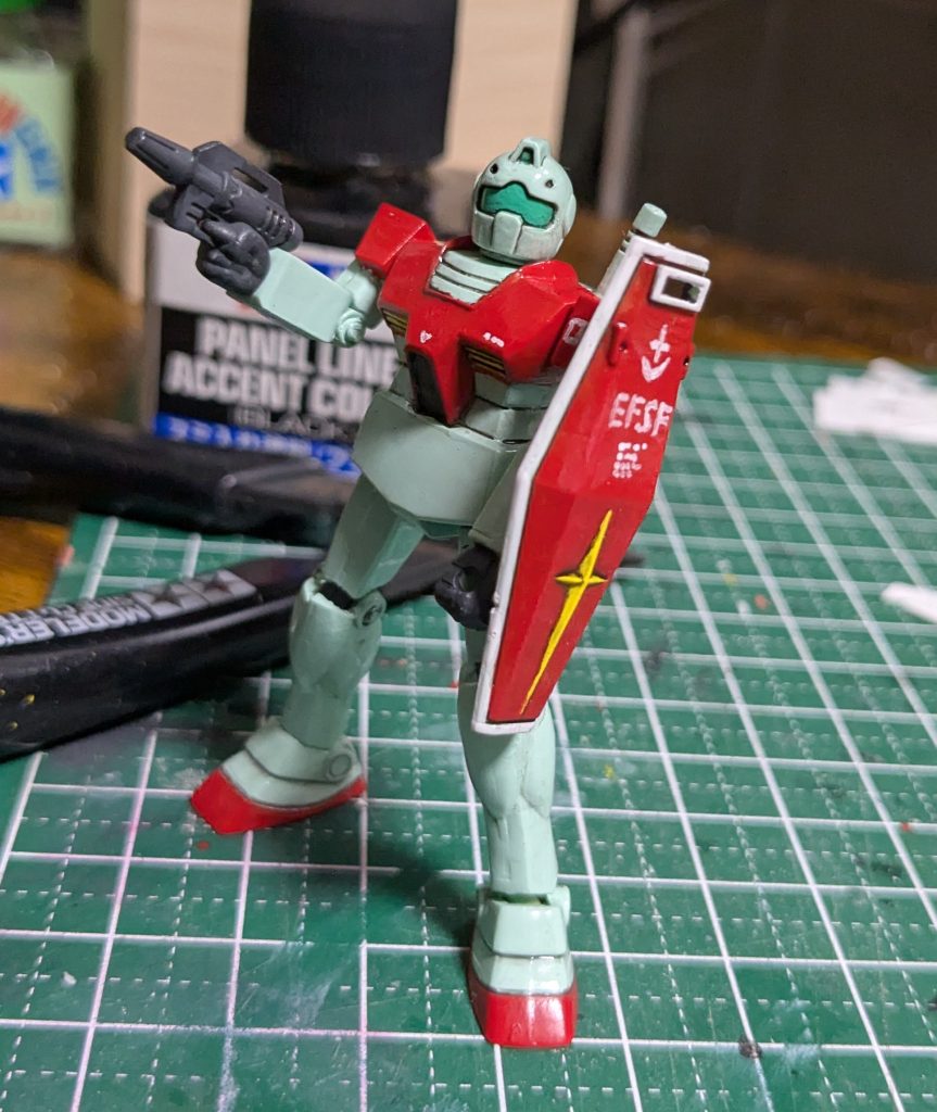 無理やり筆で文字やマーク書く遊び。まあそれっぽく見えなくもない。あとこのサイズで黄色い十字の塗り分けは苦行がすぎる。