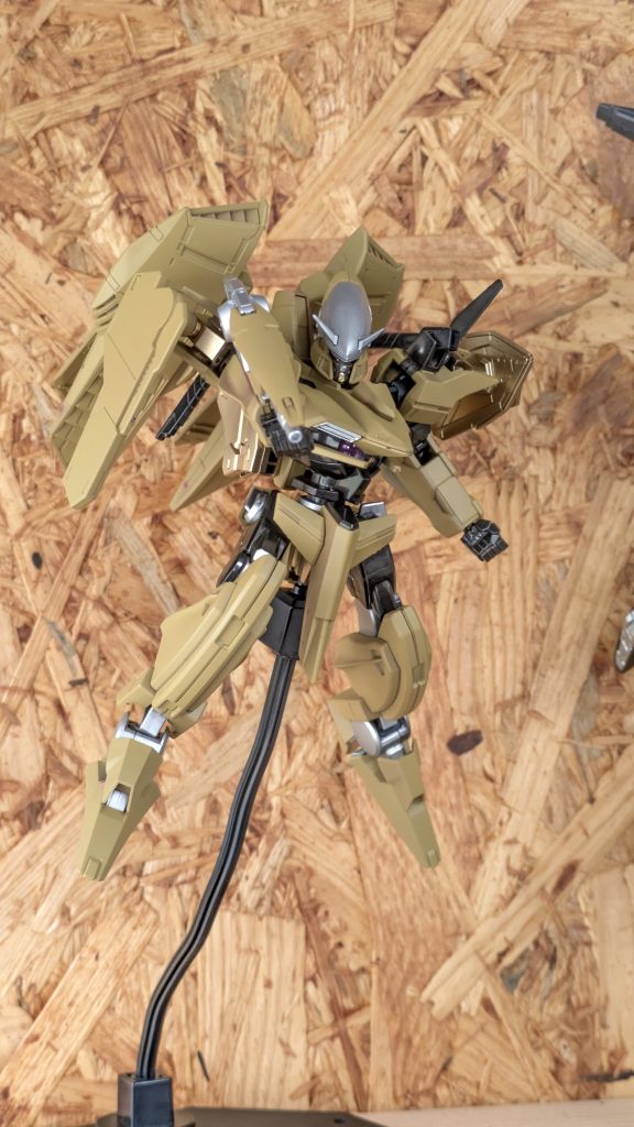 ガンダムスローネドライ(ランナー塗装)