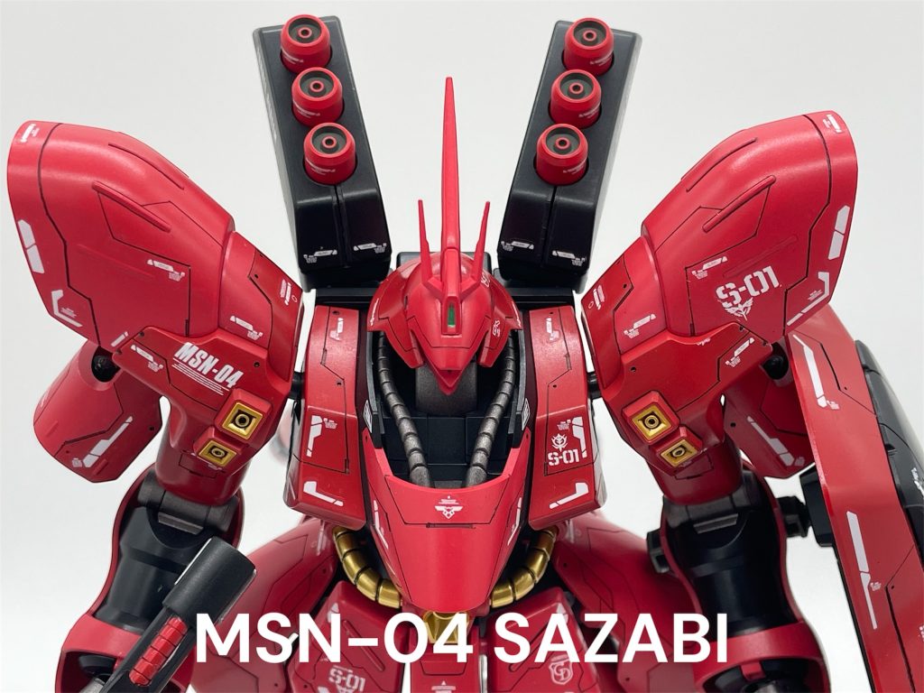 筋ボリと若干のプラバン工作を施しました。相変わらず水性塗料を使っています。明るい赤と濃い赤の差がもうちょっと出ると思いましたが、これはこれで良かったかと！塗装全やり直しの刑を二回ほど繰り返しました。。。