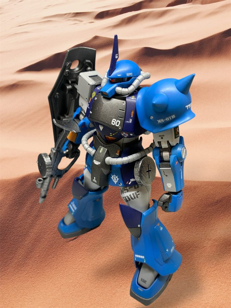 「地球…なんだ…」 ハモンはラルが想いのたけを話せるように、敢えて適当な相槌をせず、息を呑んで静かに次の言葉を待った。 「機密だから今まで詳しく話せてはいなかったが、あの機体、、グフは完全なる地上用の機体なんだ。地球侵攻作戦における、設計段階から来るべき対連邦のMS戦を想定して計画された機体。グフが配備されるのは、地球なんだ。そして我々もいずれドズル閣下から地球での任務を言い渡されるときが来るだろう、遠からぬうちにな。」