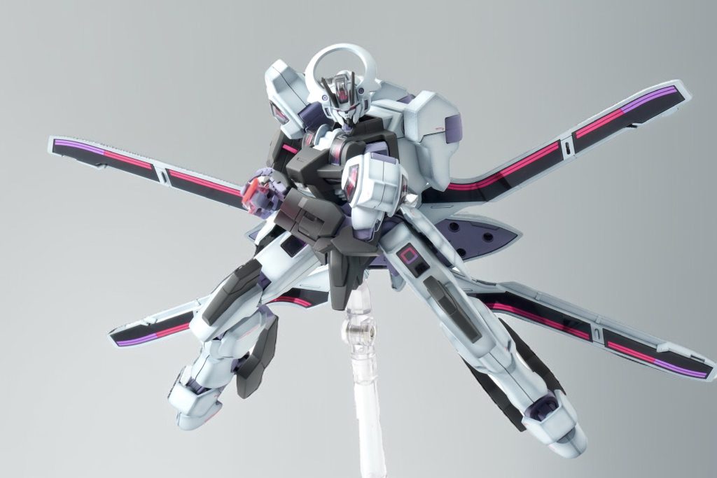 ウイングを色々付け替えれるのが楽しいキットでした！！