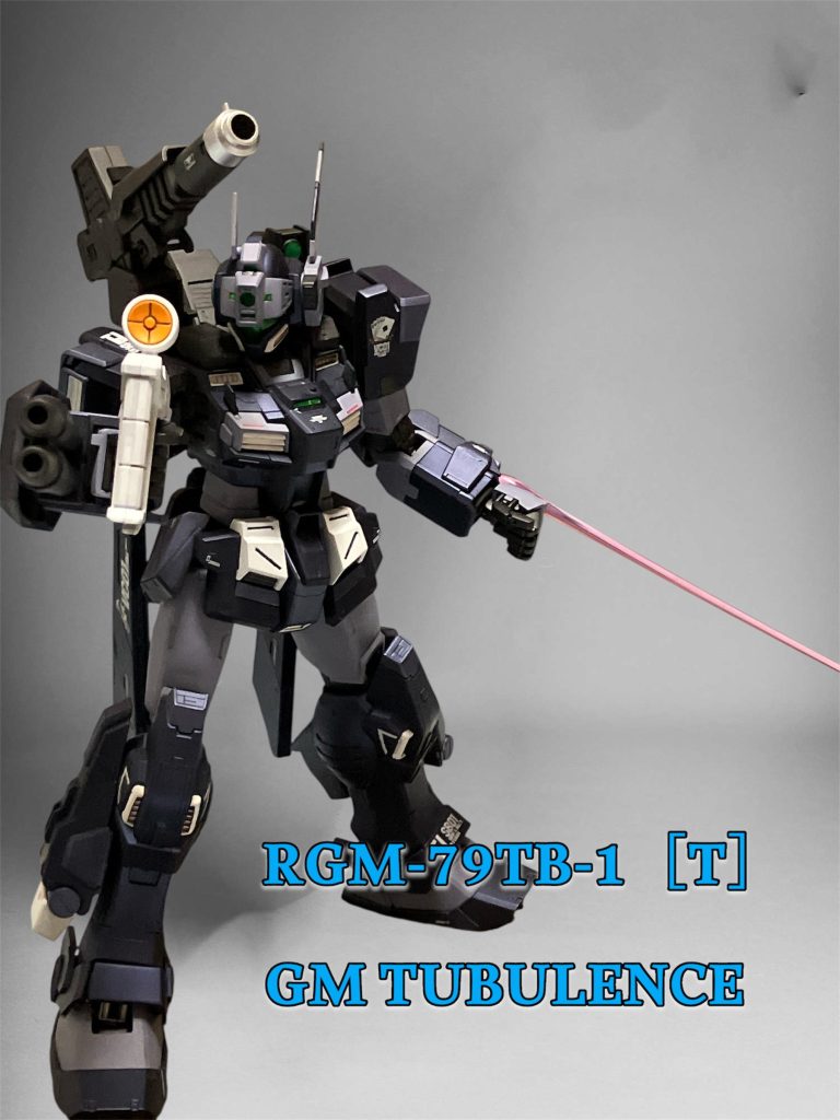 軽くポーズ取らせました