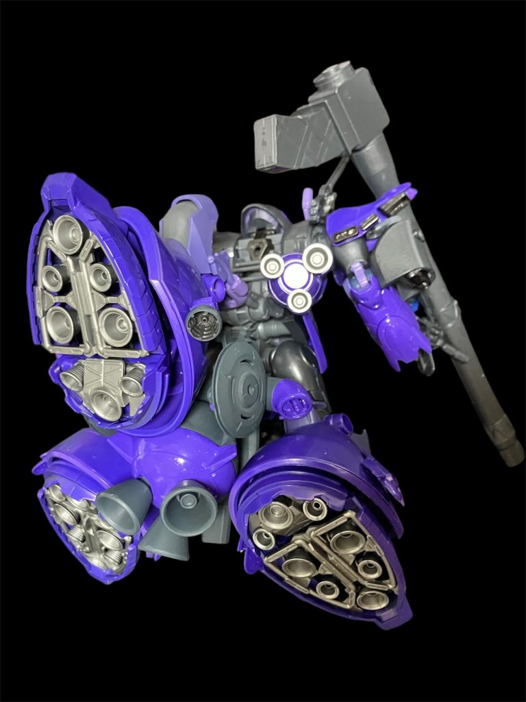 宇宙専用高加速形態^_^バックスカートの推力もプラスされて、正に宇宙特攻機!?ドラッツェにも負けないぜ^_^