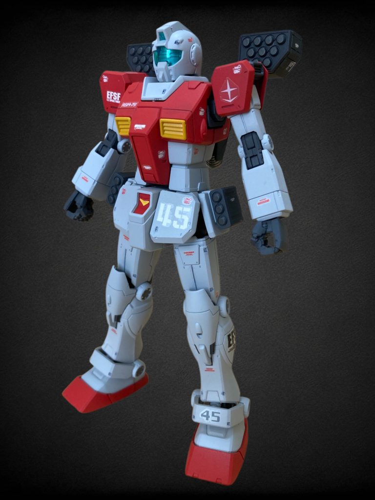 今回は大きな改造はせずに仕上げました。改造点は後述。ミサイルの弾倉はシールを使わずにひとつずつ塗り分けました。黒っぽいところに弾倉のみスターブライトアイアンにしていますが写真ではわかりにくいですね…