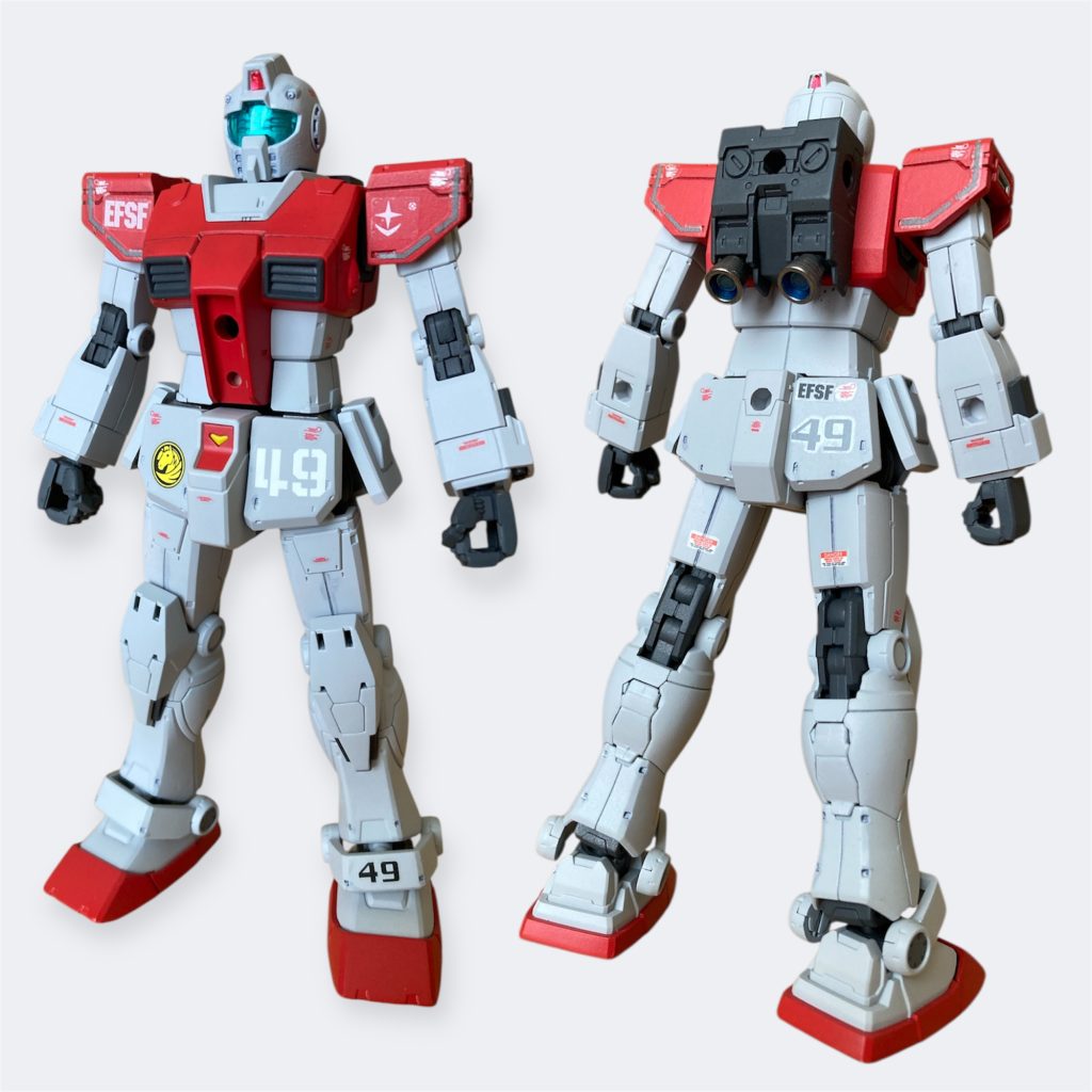 アーマー無し(中の人)ここ最近作っている赤を基調としたジムにしました。胸部とバックパックはアーマーを装着するので手抜きでデカール無しです。