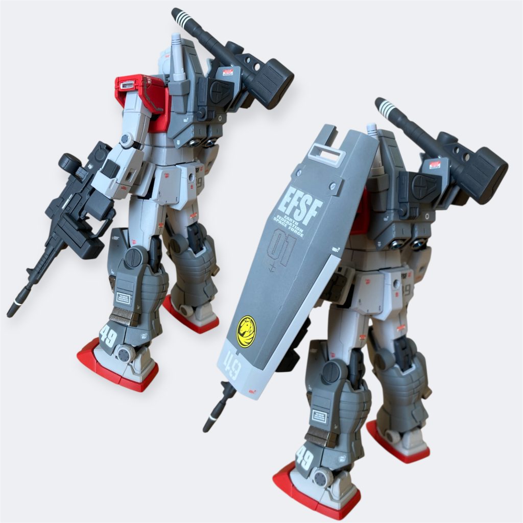 シールド装着シールドは十字っぽいマークを削って平にしています。