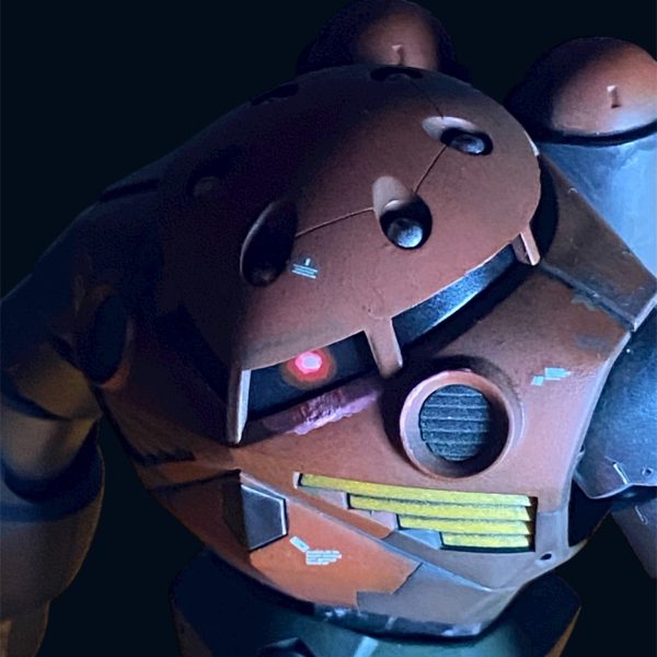 生き残った末弟…ガルマ専用ズゴック✨