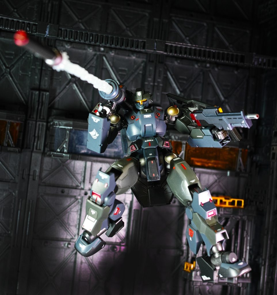 ベルタブラードR3を撃つデスルター