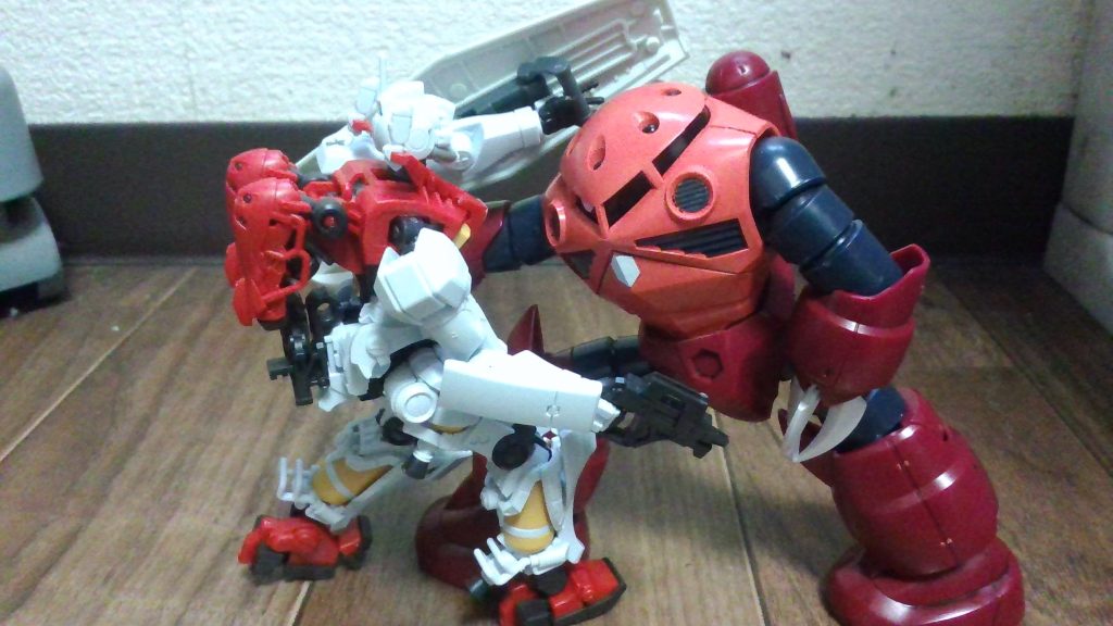 シャア「でもやることは変わらん！」