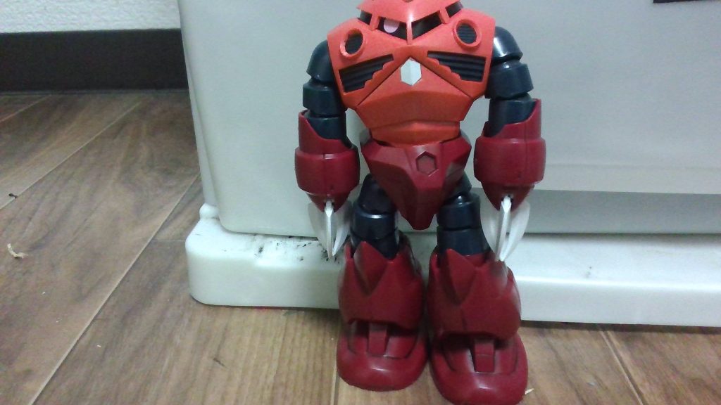 (gundam-kao10)何故か、シャア専用ズゴックにだけ、墨入れ