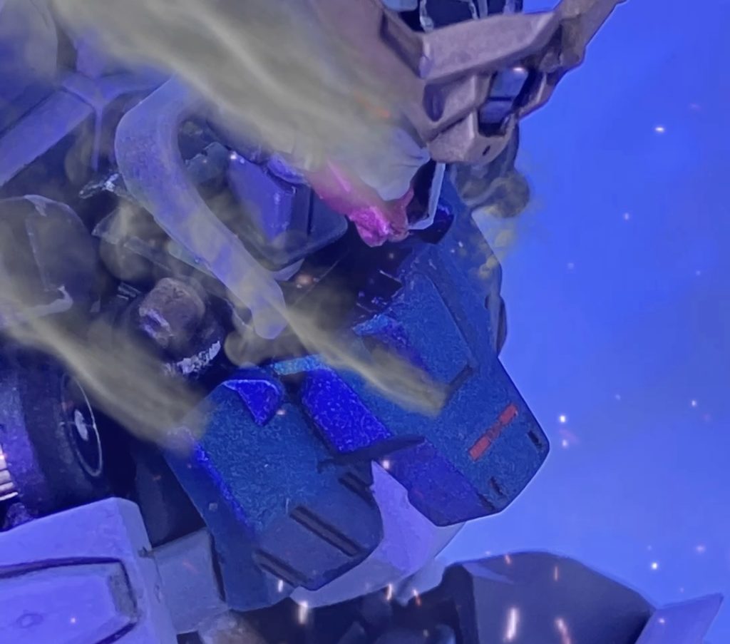 瞳を覆う皮が剥がれる時、