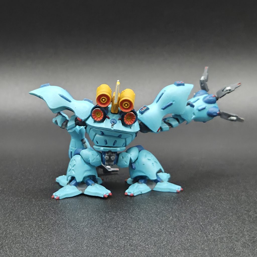 後ろの蛙の顔も健在です。