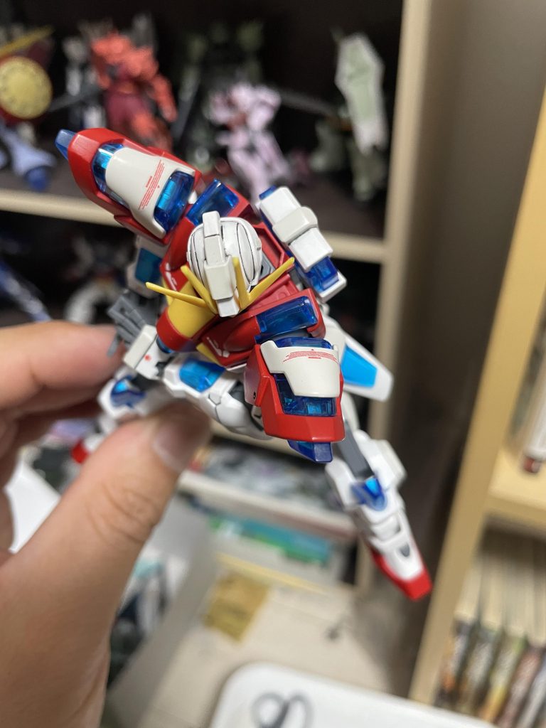 肩のスライド機構も良くできて稼働範囲が良好です。