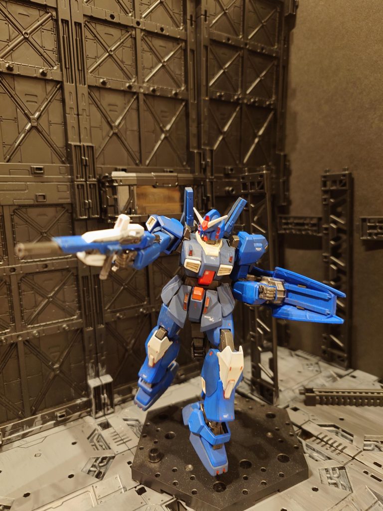 2号機って出回ってるんですかね、私は見たことないんですが、因みにこのMk-Ⅱは、シンカリオンに似てるとかで、息子のブラックシンカリオンと戦って脚を一度折られています。次の投稿までには、破壊されていると思います。