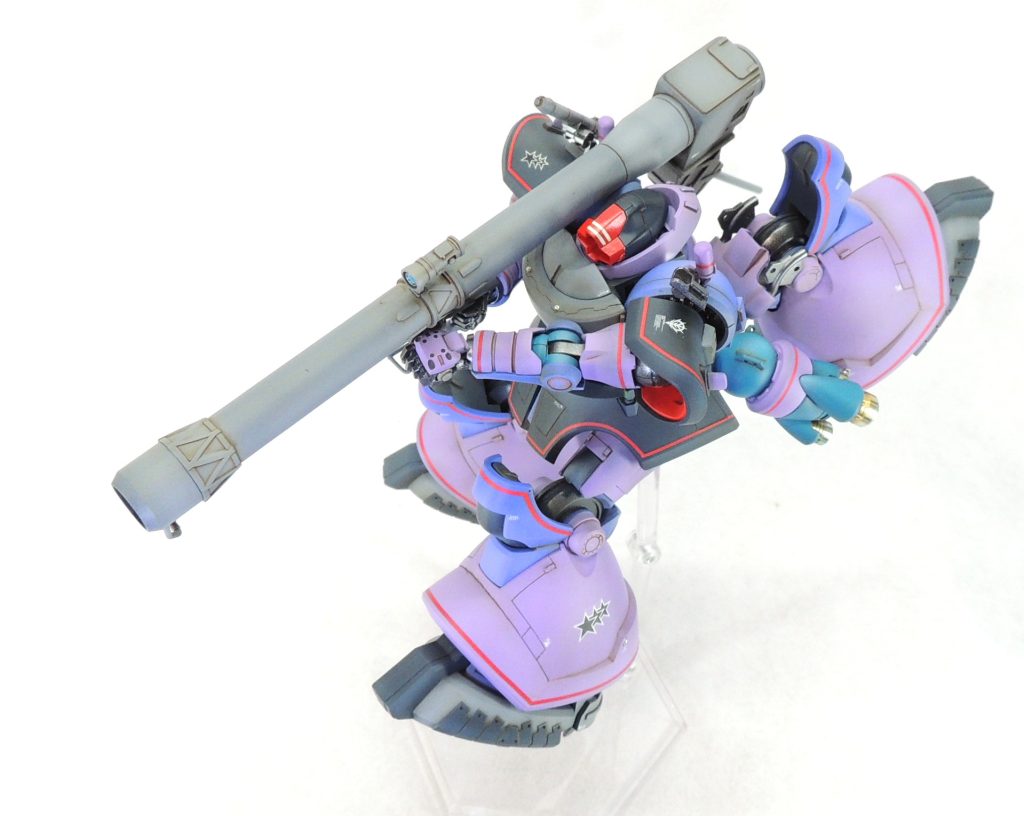 「ドムにハズレなし」の名言のとおり、安定感のあるプロポーションや肩回りの可動等が良好なキットだと思いました！ギャン同様、手首のスナップ効果は絶大で、バズーカの正面構えには必須だと思います。