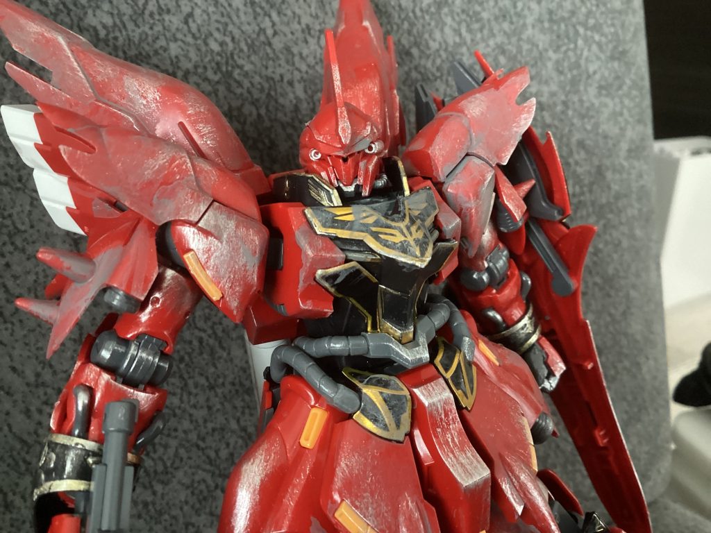 大分チッピングしてその上かたタミヤダークシーグレーで汚し塗装しました。 