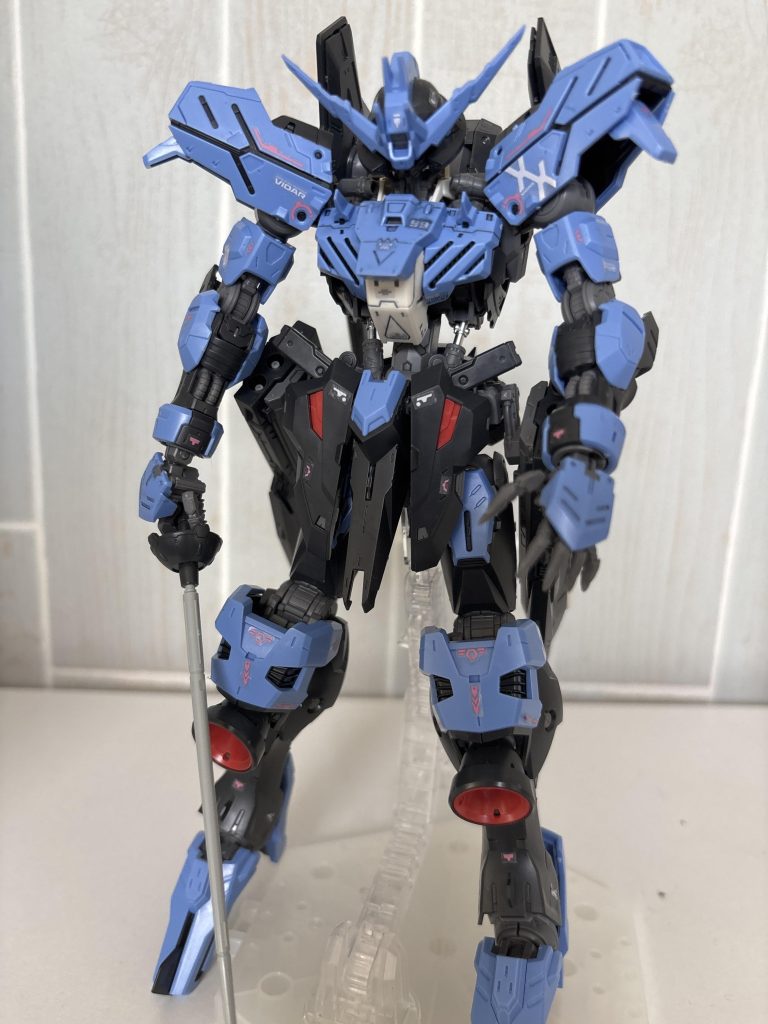 腕が上下動かなくなった🙂‍↕️でも、こいつは素でもかっこいいんだよなー