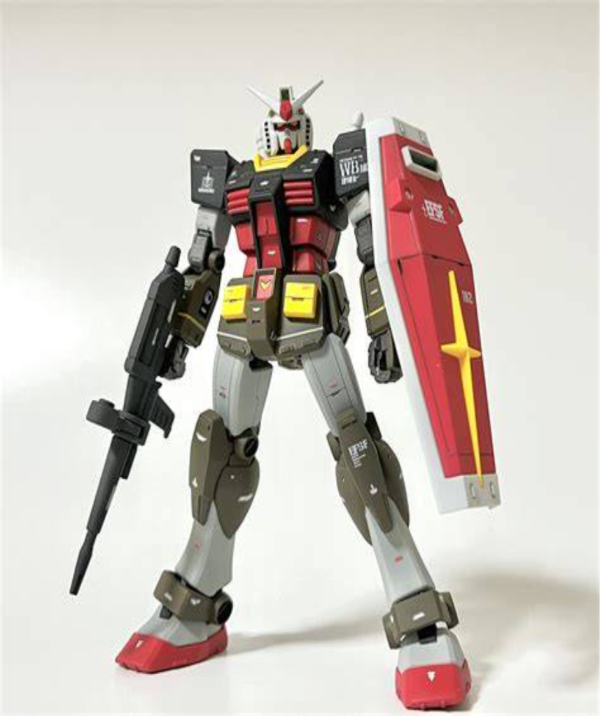 まずは全身像。キリッとポーズ✨