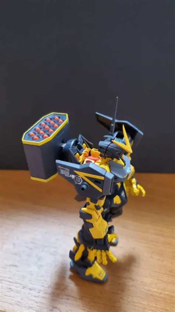 13連式ミサイルポッド装備