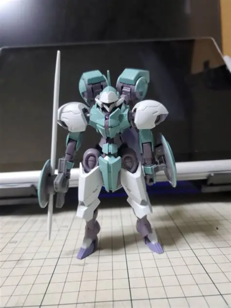 あの兵器がデフォルトで背中に付いているのかも不明ですが…