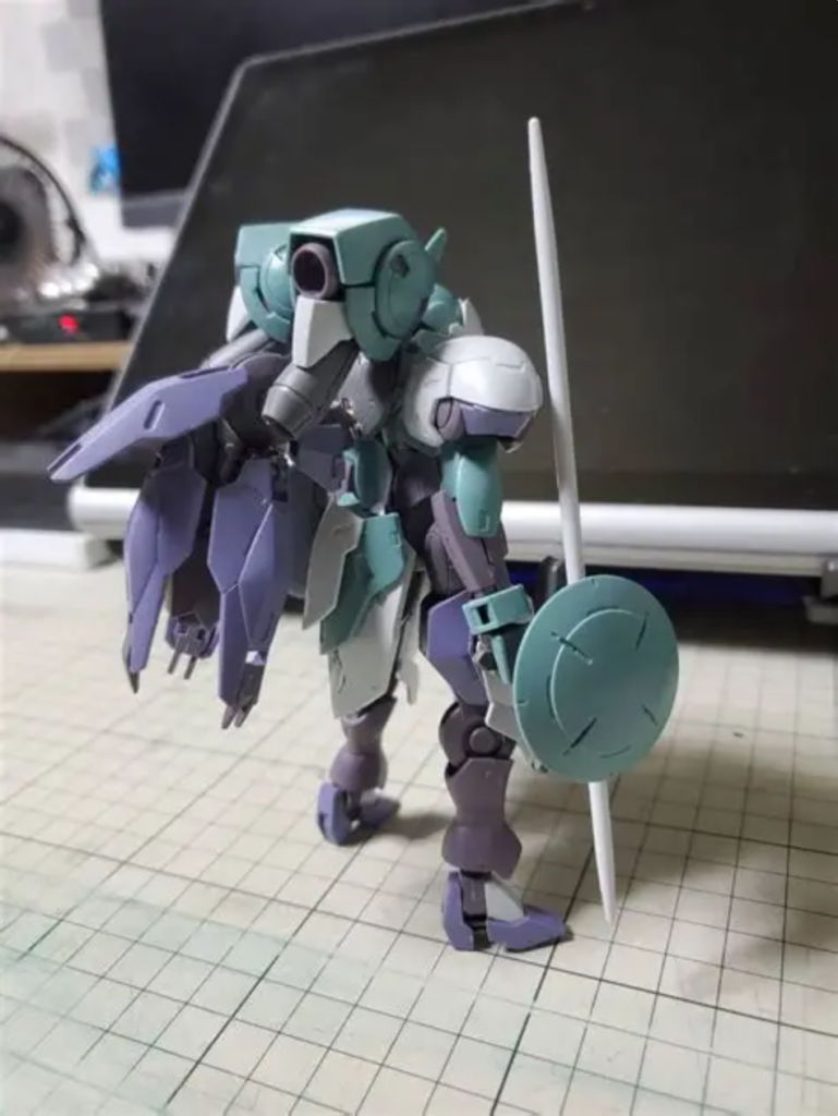 私はミキシング派でないのと、パーツを合わせるセンスもないため、オリジナル機体を作れる人はすごいなぁ…と感嘆です♪最後まで友人の作品をご覧いただき、ありがとうございましたm(_ _)m