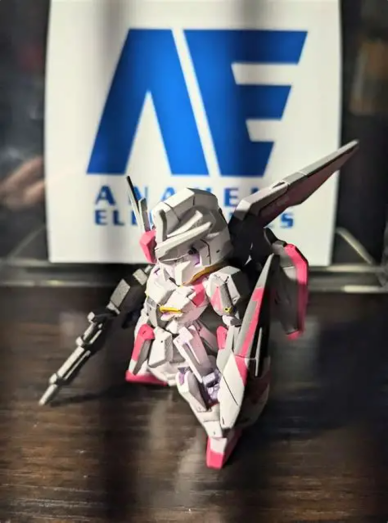 ご依頼でコンバージＺガンダムのリペイントをさせて戴きました。