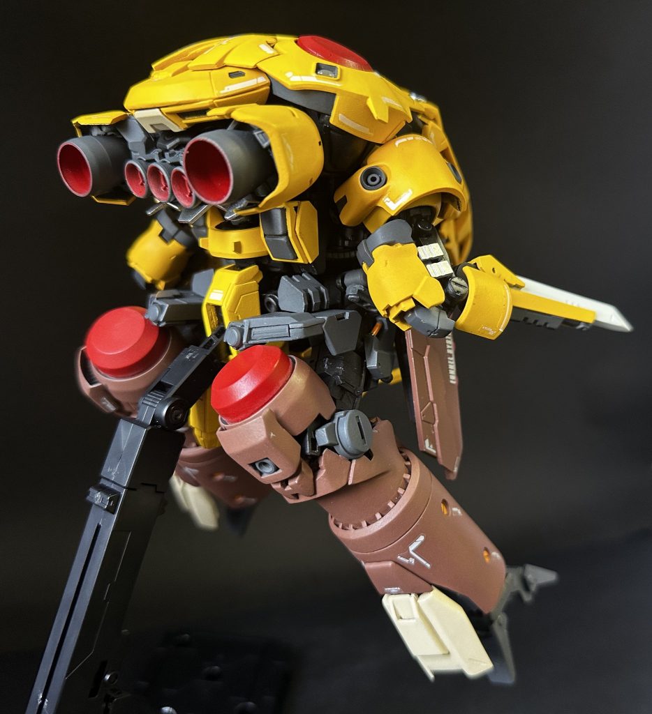 こ、この後ろ姿、さすが女神様😳