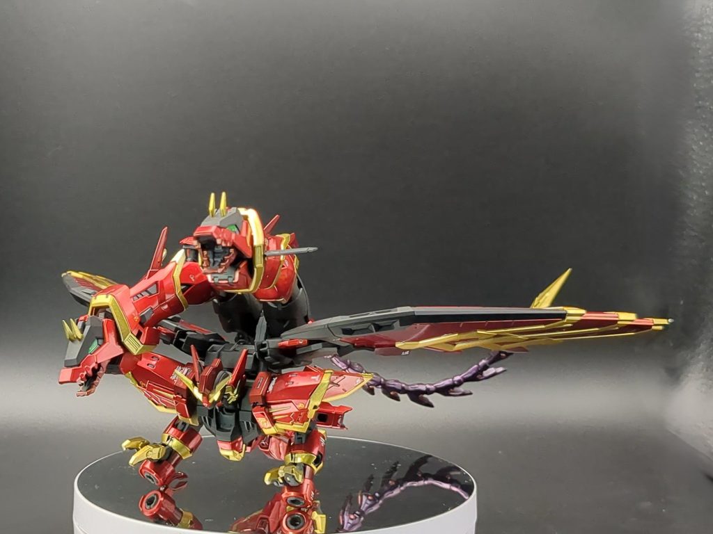 MA形態にもできます。双頭の龍ですね。こんなところからも中華街感があふれ出ています。尻尾にあたるパーツはヒートロッドです。アドヴァンスドMSジョイント()を使用してあり、自由度が高いです。