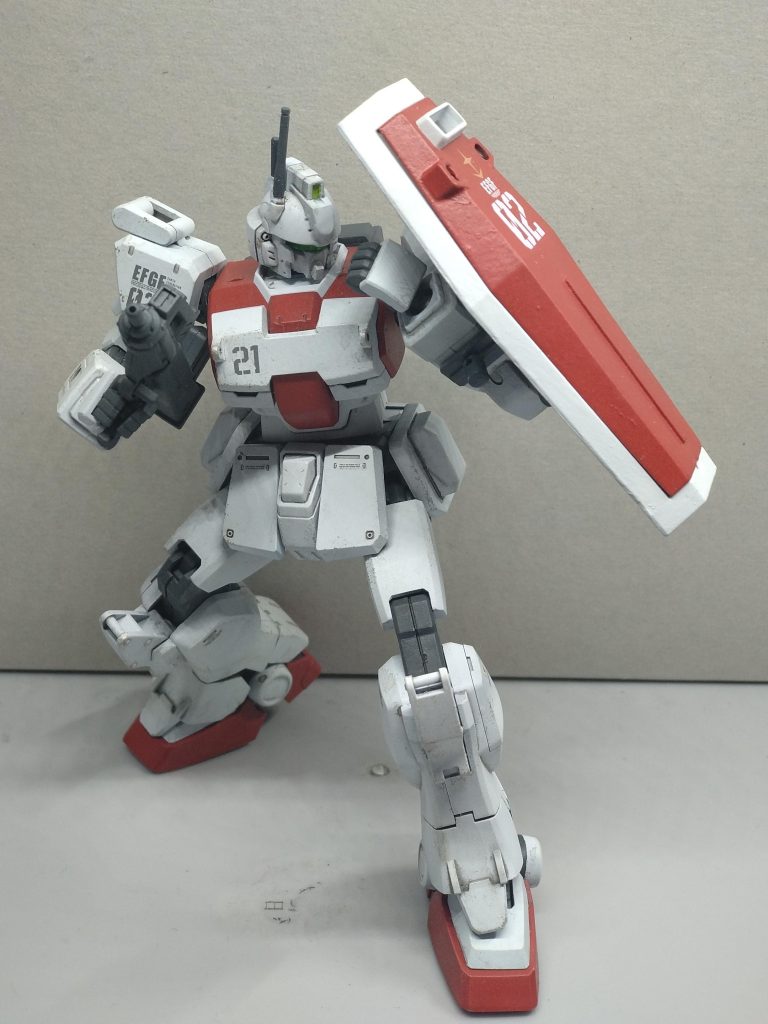 シールドは、通常ジムのものもご用意しました。やっぱりこれくらいのサイズの方が安心できますね。