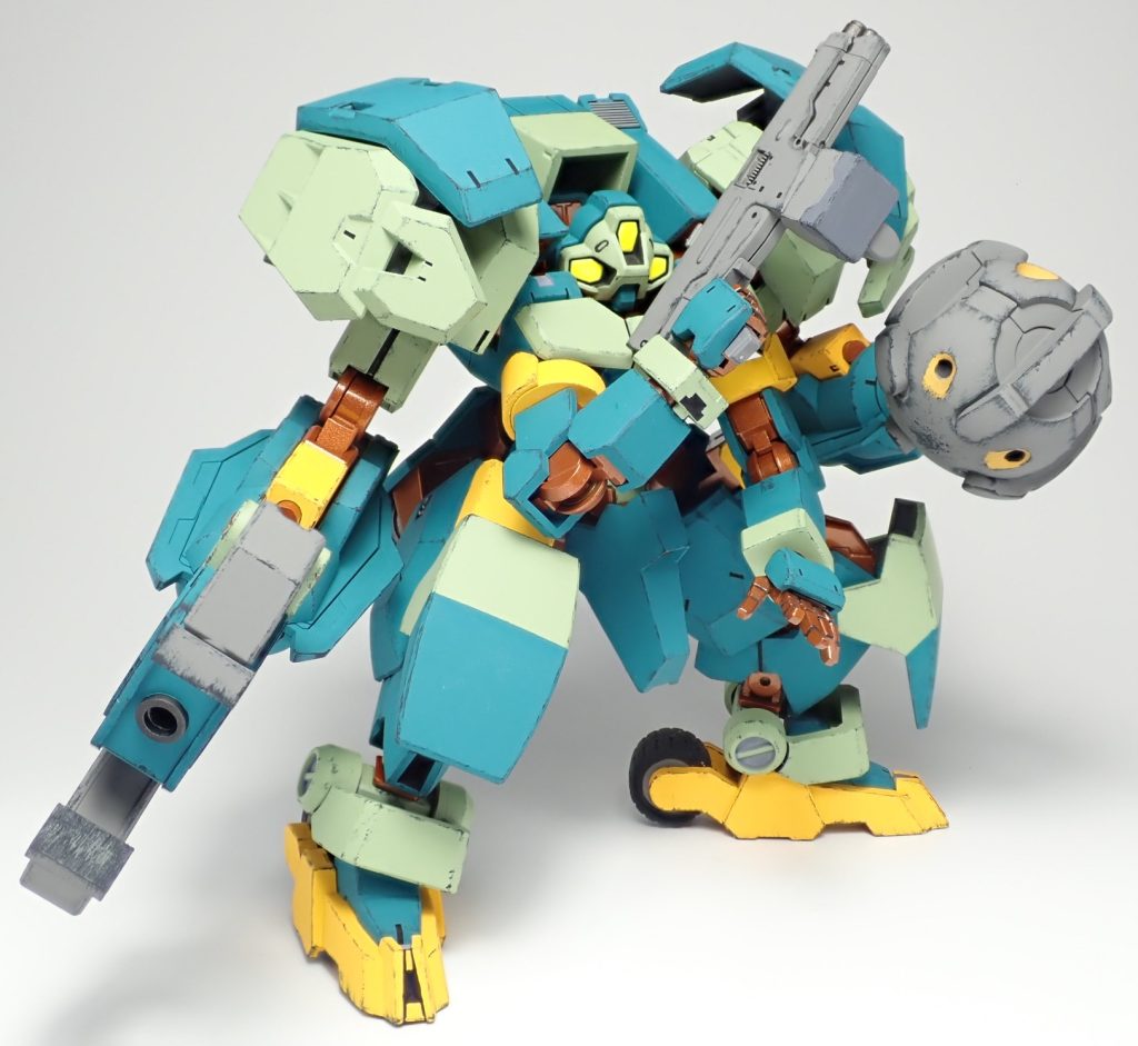 要はドートレスでバーチャロイドのVOXがやりたかったわけですが、ドートレスのパーツが頭部とマシンガンしか残りませんでした。