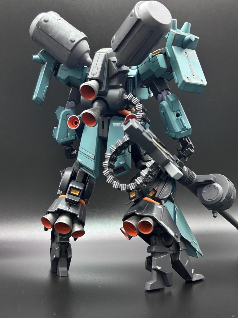 バックパックは少しいじっています バーニアを縦2つにして スタビライザーはオミットしました あっさりです