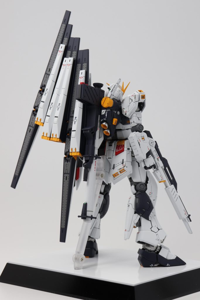 νガンダム–3枚目/制作者：げこげこ