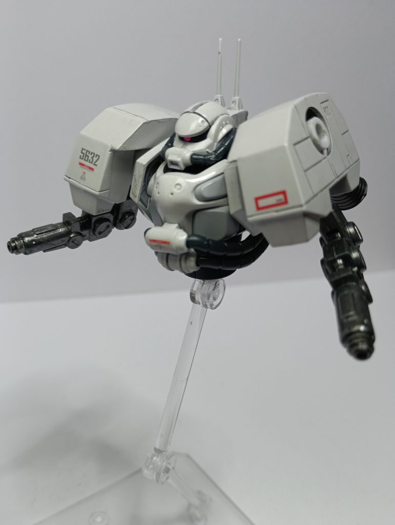 ジオングの頭同様分離します。最後までご覧いただきありがとうございます。