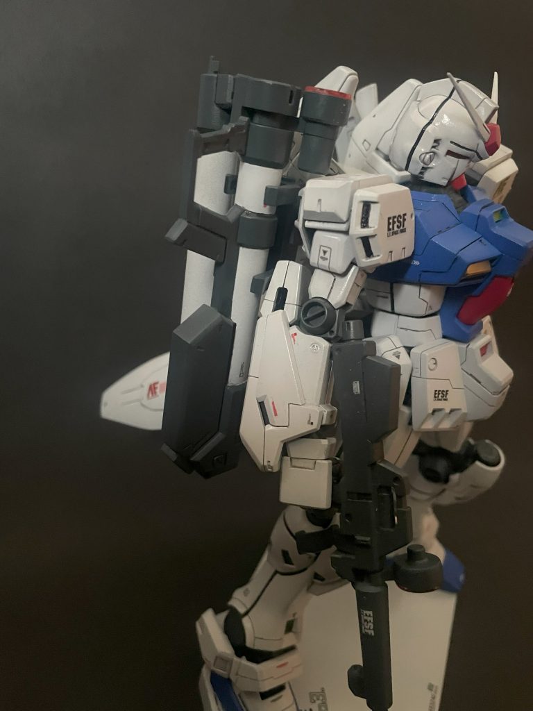 バズーカーを右肩のあたりに取り付ける作例を拝見してとてもカッコ良かったので、アイディアを拝借しました。