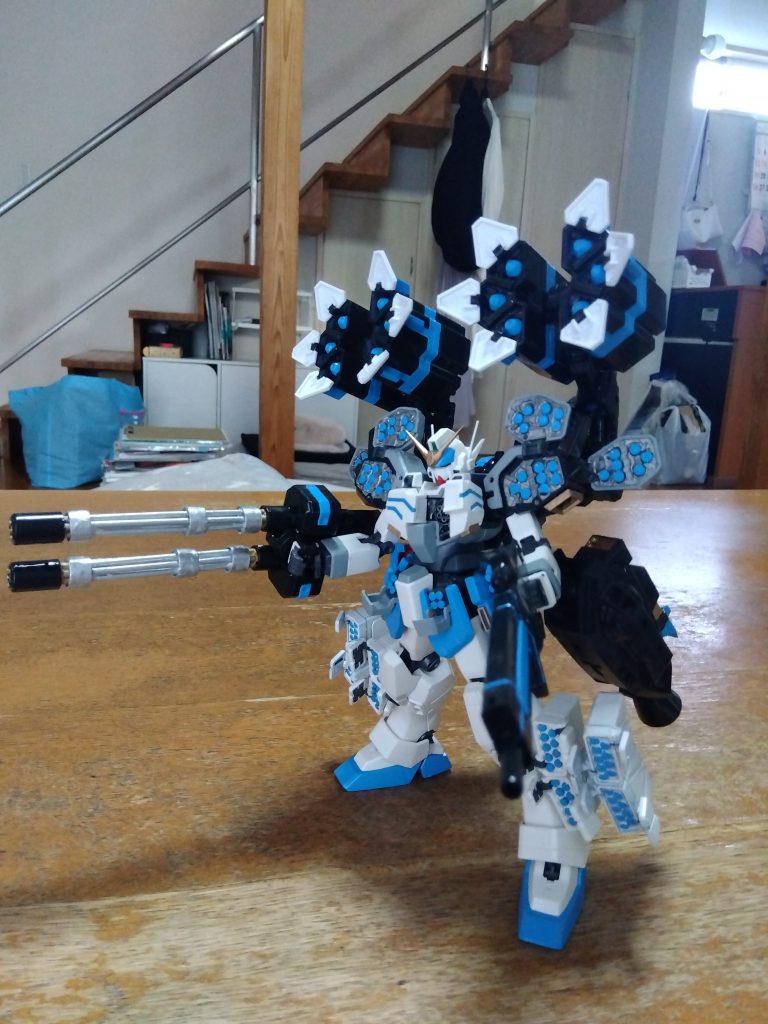 最後に、以前撮影したフルハッチオープン(gundam-kao6)後、4機・・・