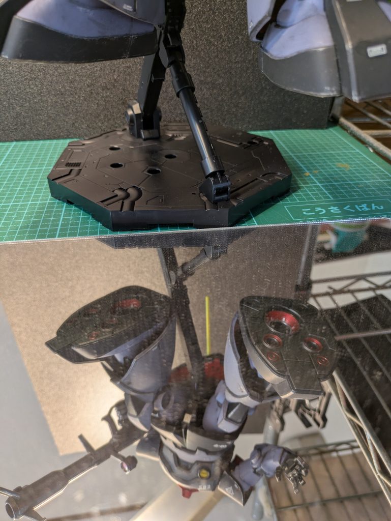 足裏がホバーじゃ無くバーニアです。下からの煽りは良いですね